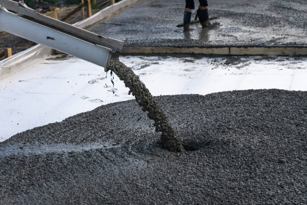 Best Concrete Driveway Installation  in Menasha, WI